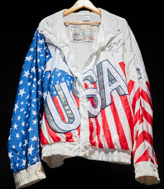 Michael-Jordan-1992-Olympic-warmup-jacket.jpg