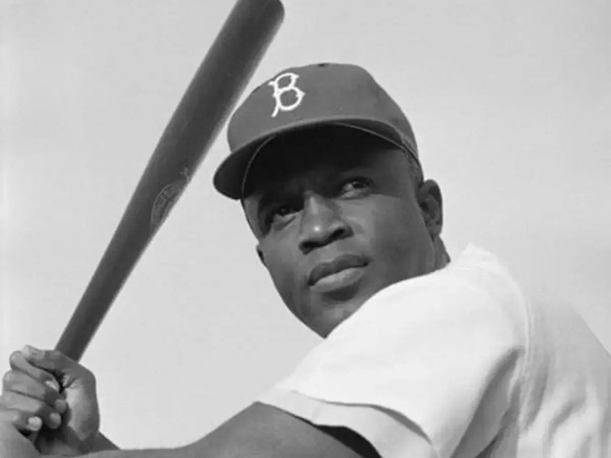 1952 Topps Jackie Robinson Hits New Record Price
