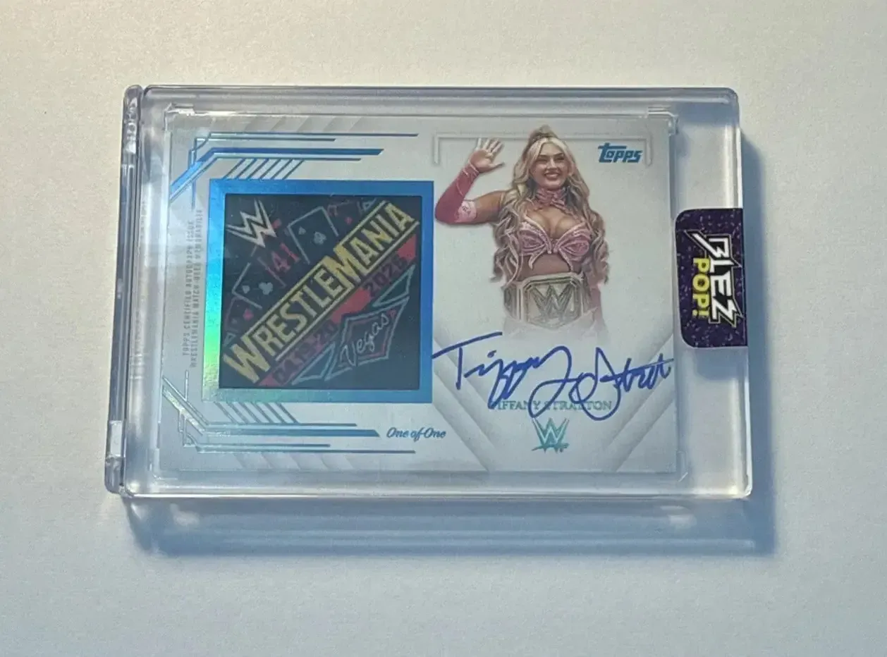 Tiffany Stratton 2025 Topps Royalty WWE WrestleMania 41 Patch Autograph 1/1