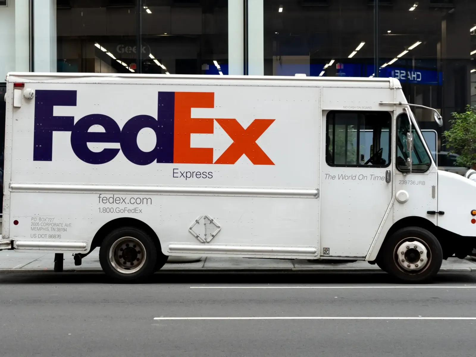 FedEx Truck Theft Near PSA Shakes Up Card Hobby
