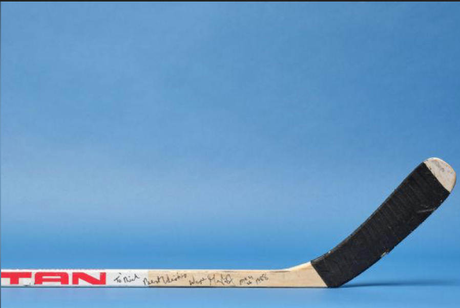 Gretzky's Iconic 1988 Stanley Cup Stick Fetches $336K at Auction