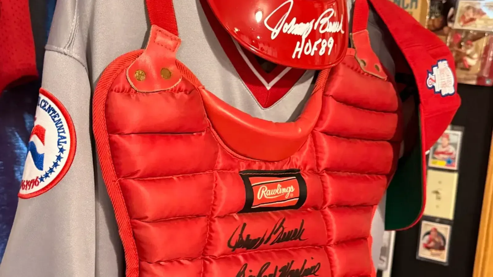 Johnny Bench Collections Keep Big Red Machine Memories Alive