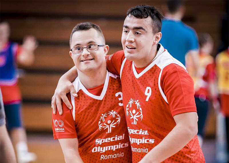 Join the 2nd Annual Sports Card Show Benefiting Special Olympics of Upper West Tennessee