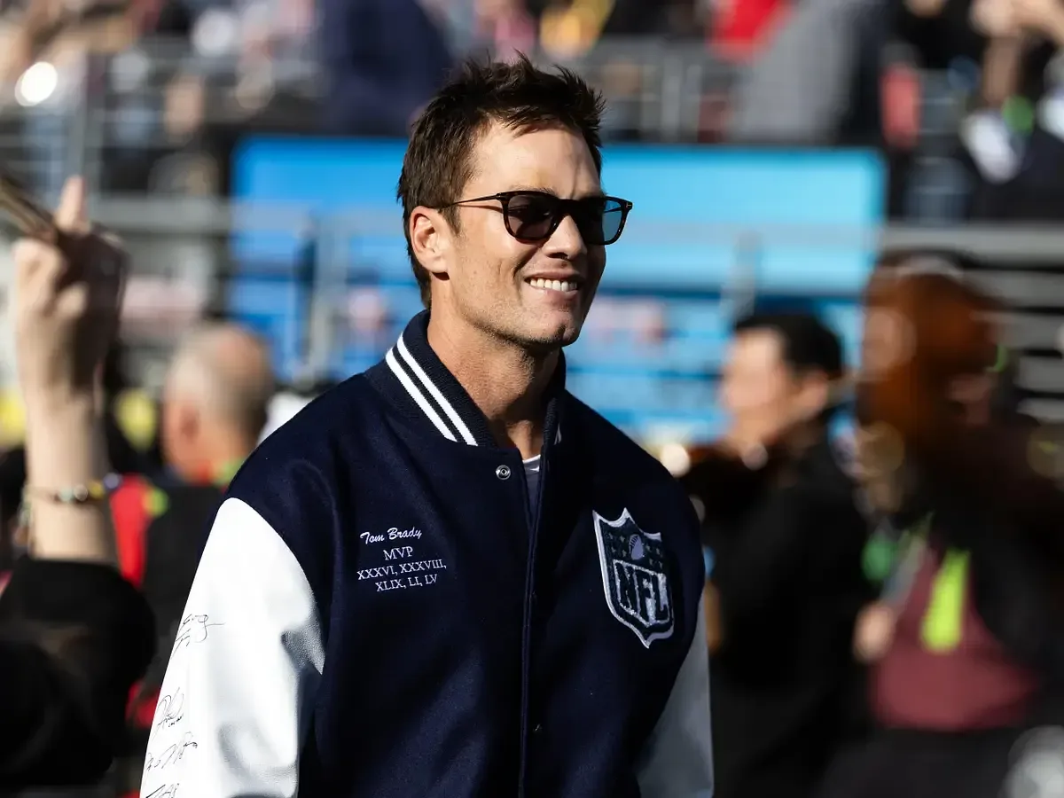 Tom Brady Explains How His Card Auto Evolved Over Time